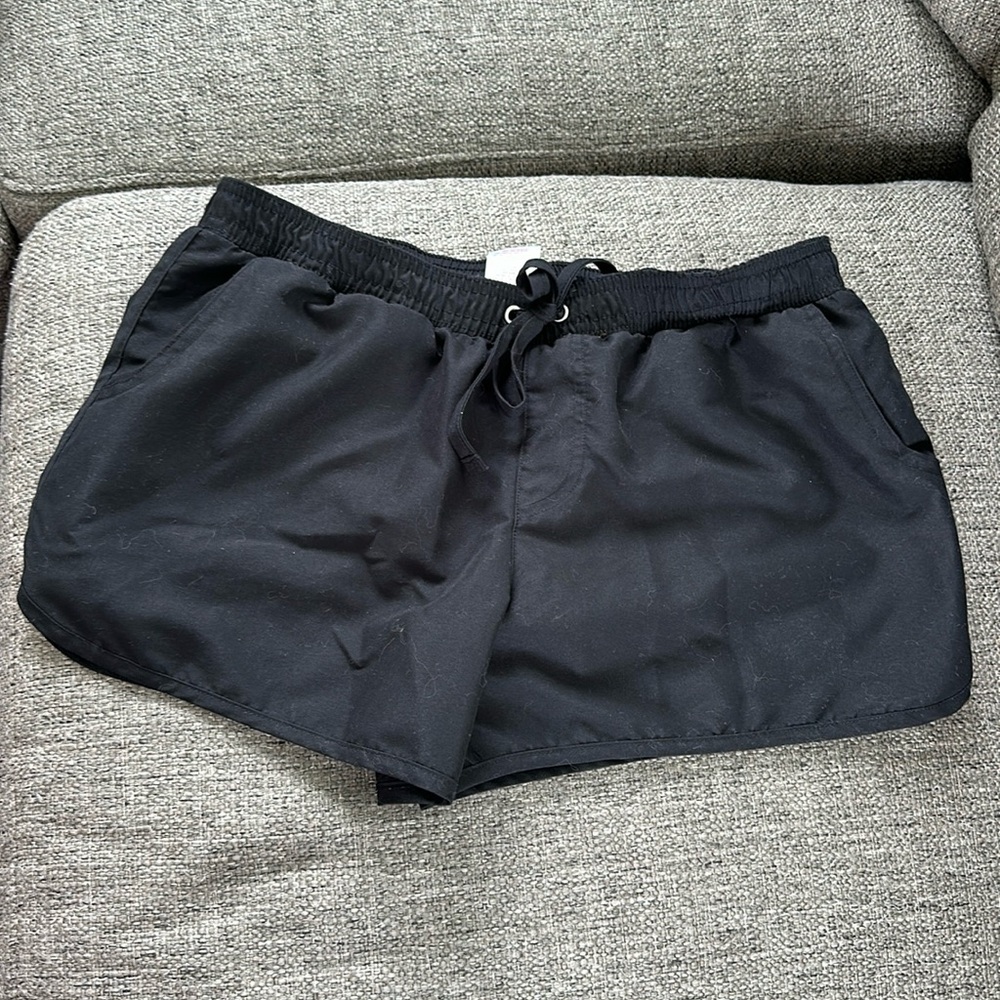Merona Women’s Black Lined Swim Shorts with Pockets Size Small